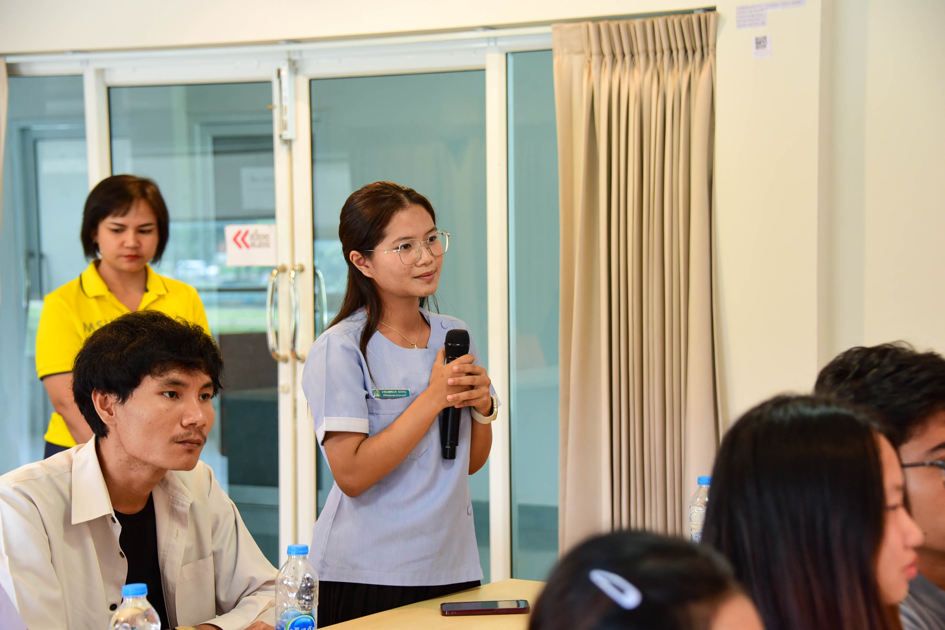 กิจกรรมพบปะเสริมสร้างขวัญและกำลังใจแก่นิสิตชาวกัมพูชา 